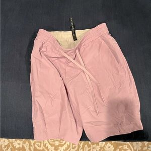 Lavender Lululemon bowline short 8 inches